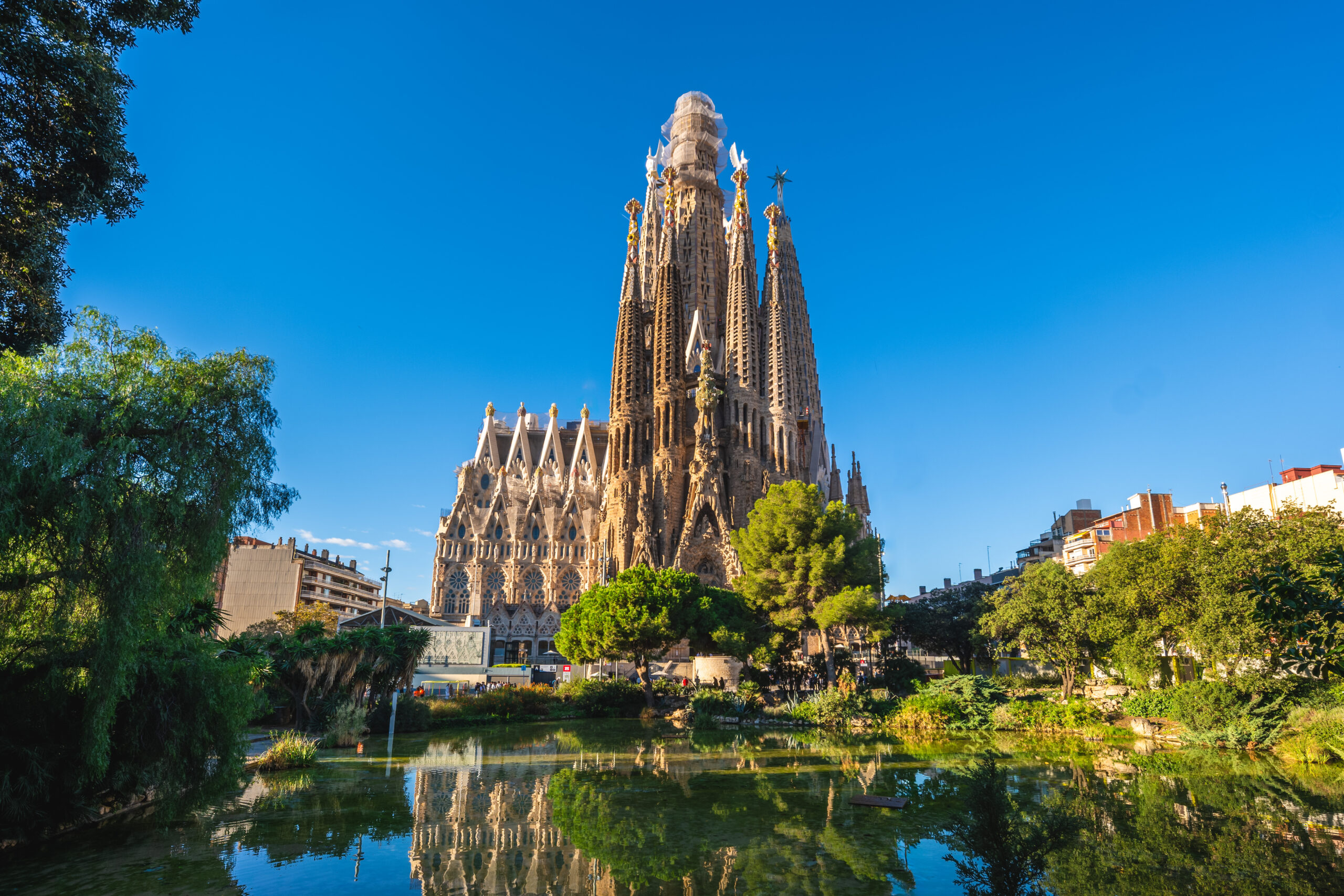 October 30, 2025: The Basilica i Temple Expiatori de la Sagrada Familia, aka Sagrada Familia, located in Barcelona, Catalonia, Spain. It isdesi gned by the the Catalan architect Antoni Gaudi.